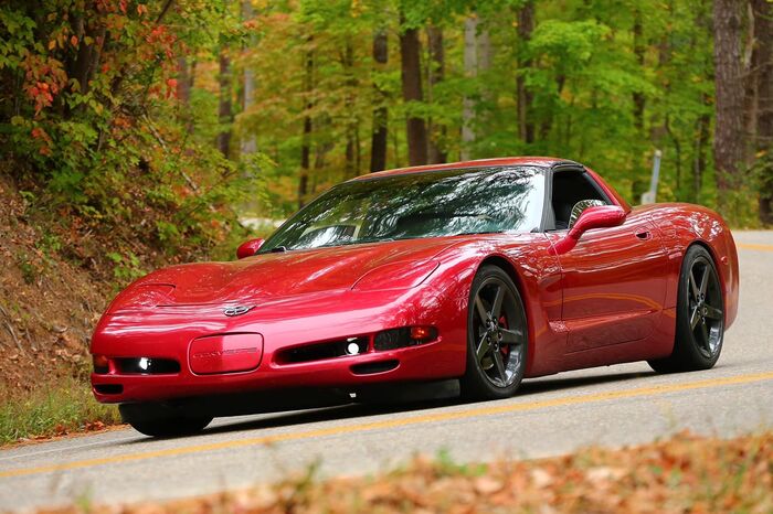 Chevrolet Corvette C5, надежный и управляемый