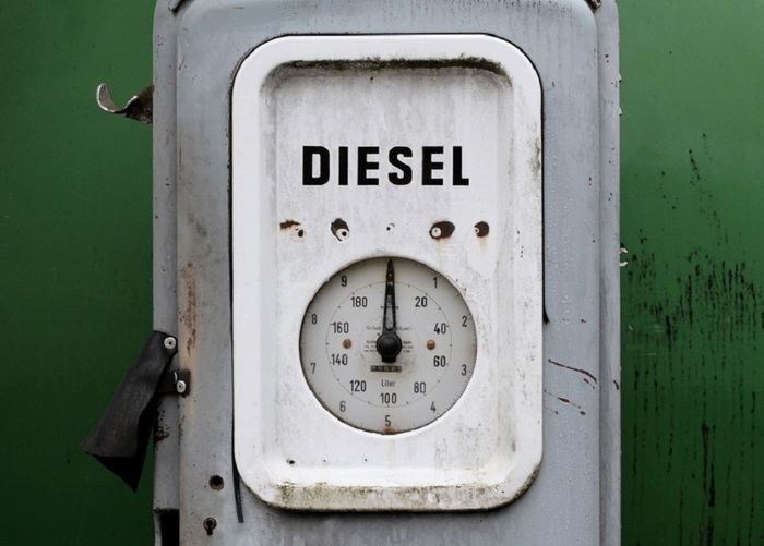 Различают несколько видов дизельного топлива, включая биотопливо из растительных компонентов Различают несколько видов дизельного топлива, включая биотопливо из растительных компонентов