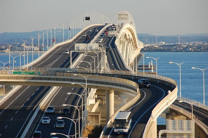 Подводный тоннель Aqua Line протянулся на 9,6 км