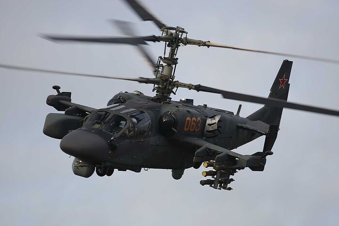 Ка-52 «Аллигатор» может вести огонь на больших высотах/ Фото: aex.ru