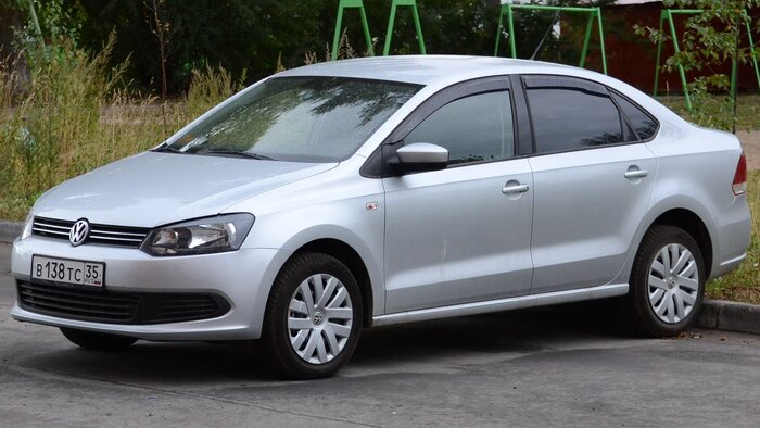 Седан Volkswagen Polo 2010 года Седан Volkswagen Polo 2010 года