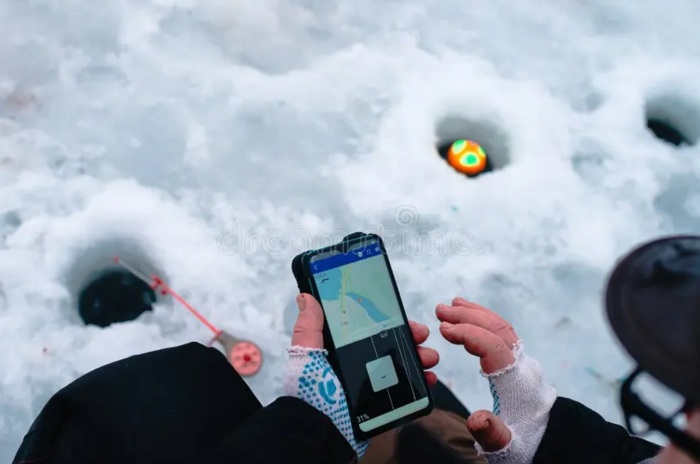 Использование эхолота для поиска рыбы подо льдом