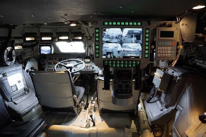 Рабочие места экипажа танка. Фото: hdpic.club Рабочие места экипажа танка. Фото: hdpic.club