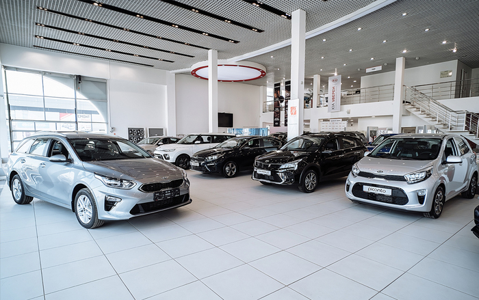 В автосалоне подскажут контактные данные их клиента