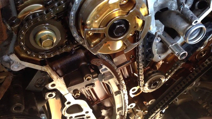 Проверка мотора и уровня топлива Проверка мотора и уровня топлива