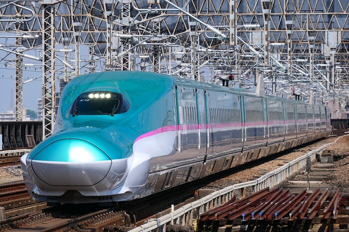 Пассажиры Shinkansen E5 практически не чувствуют скорости. Фото: wikimedia.org