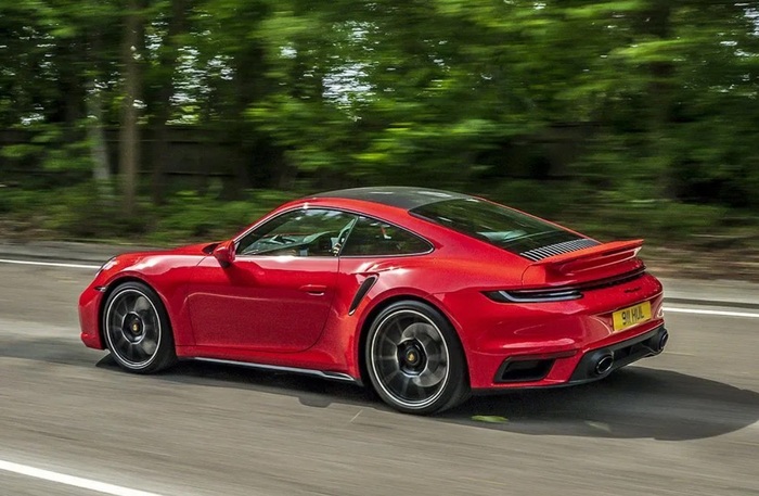 Мощность мотора Porsche 911 Turbo S составляет 650 «лошадей» Мощность мотора Porsche 911 Turbo S составляет 650 «лошадей»