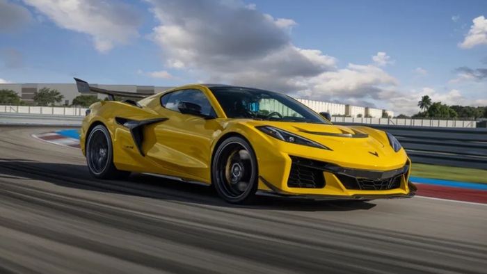 Chevrolet Corvette C8 ZR1 имеет мотор мощностью порядка 1064 л. с. Фото: robbreport.com