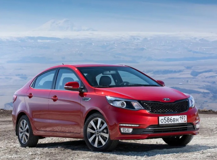 В Kia Rio мишенью воров становятся диски, фары, зеркала и дверные ручки В Kia Rio мишенью воров становятся диски, фары, зеркала и дверные ручки
