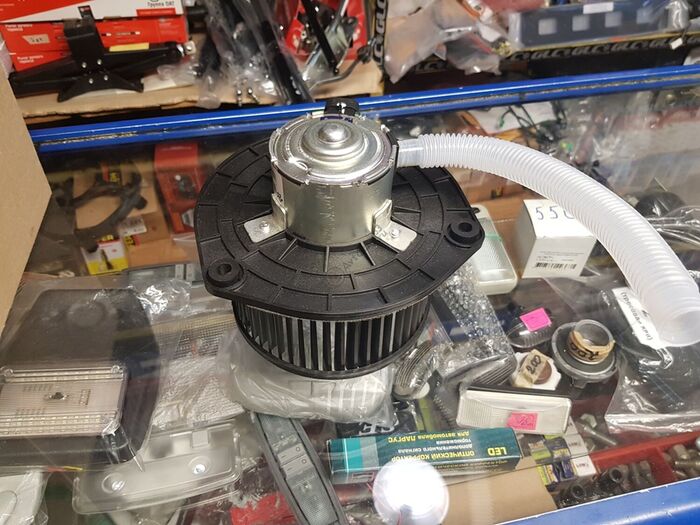 Вентилятор печки автомобиля Lada Priora