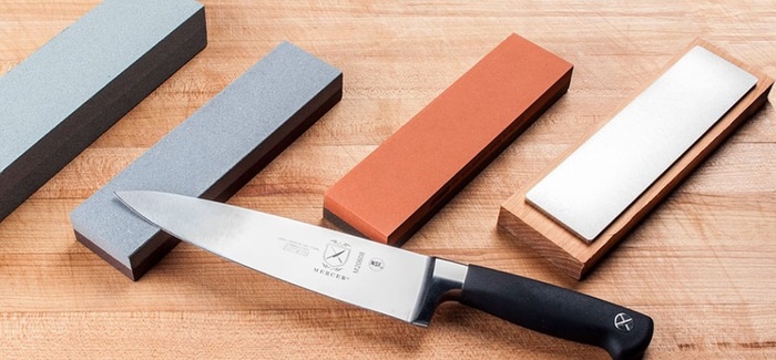 Для заточки нужно использовать бруски разной зернистости