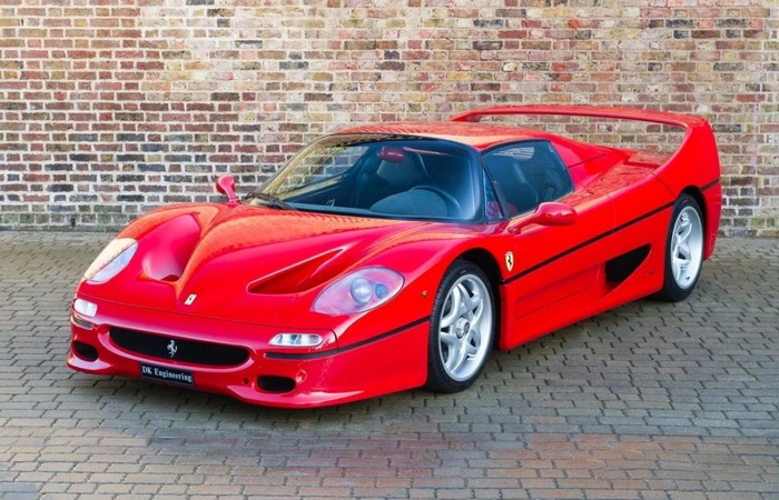 Ferrari F50, двухместный спортивный автомобиль