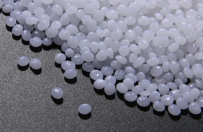 Гранулы термопластика для ремонта трещин