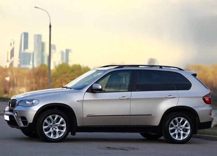 BMW X5 через пять лет становится дешевле на 58,2 процента/ Фото: avtoexperts.ru