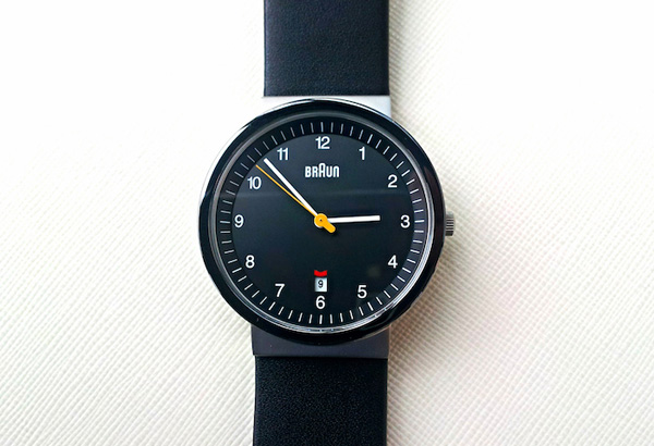 Дизайнерские часы Braun