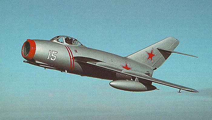 Первый реактивный самолёт МиГ-15.