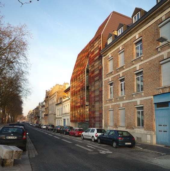 Bouctot-Vagniez: «зеленая» интеграция современного отеля в старинное здание во Франции