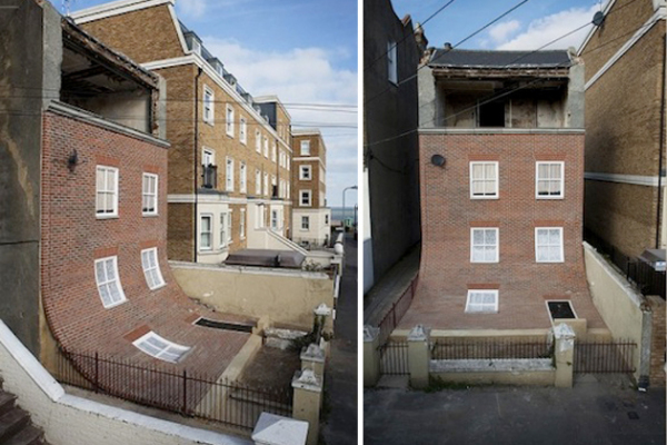 Дом со сползающим фасадом в Великобритании