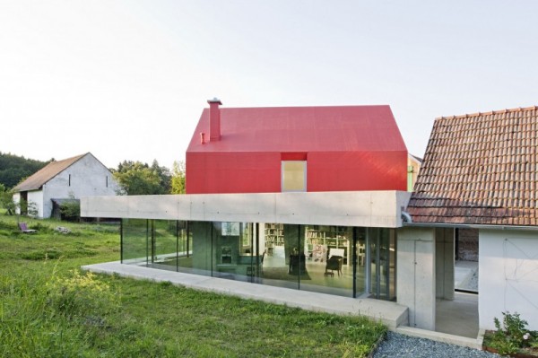 FORUM Limbach – авангардный дом на бывшем скотном дворе в Австрии