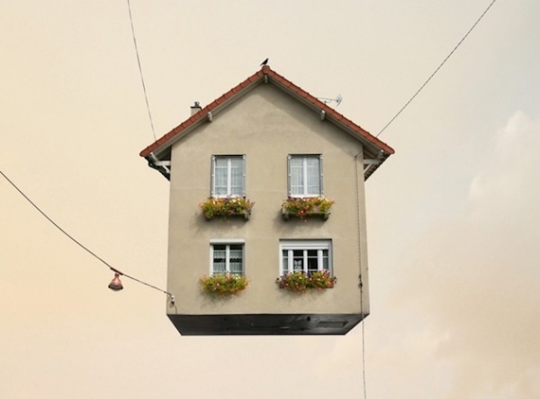 Flying Houses - серия фотографий от Laurent Chehere