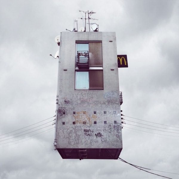 Flying Houses - серия фотографий от Laurent Chehere