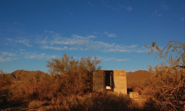 Miner’s Shelter: временный приют в пустыне Аризоны