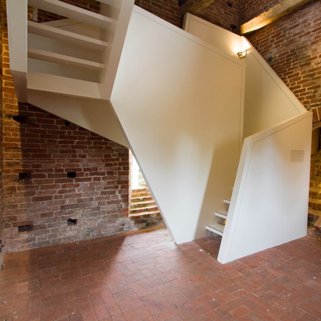 Toren van Uitwierde: «лестница в историю» от голландских орхитекторов. Design Week 2013