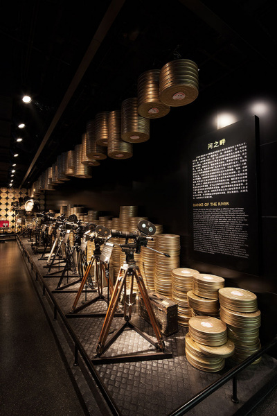 Креативные интерьеры нового музея Shanghai Film Museum в Китае