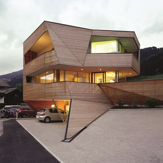 Cube House: отель, адаптированный к горному пейзажу Доломитовых Альп