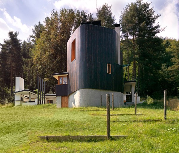 Fishing Lodge – дом отдыха, интегрированный в холм