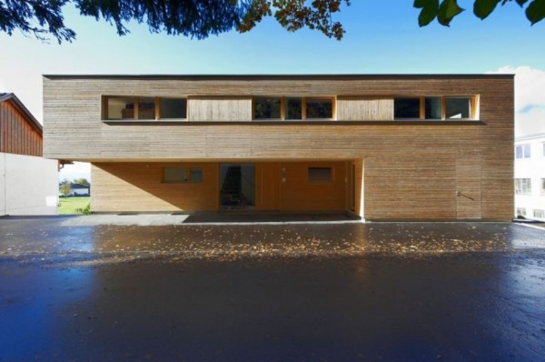 K&#179; House – консольная реконструкция старого дома на берегу Боденского озера