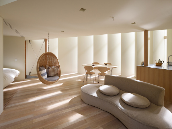 House in muko – жилой дом света и тени от Fujiwaramuro architects