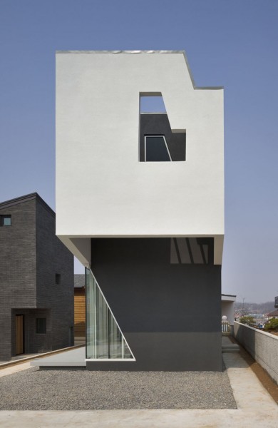 Авангардный минимализм дома Vi-Sang House от Moon Hoon