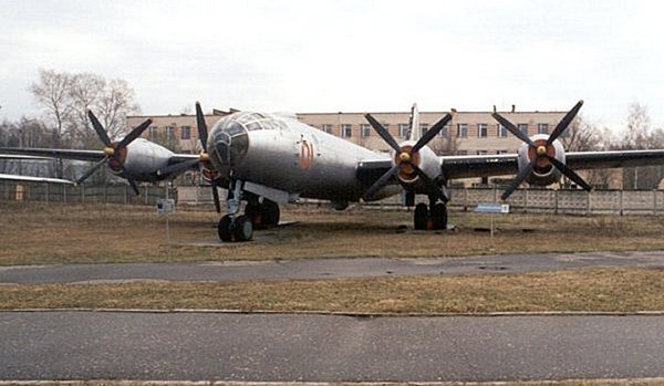 Ту-4 - первый советский стратегический бомбардировщик. Фото: wordpress.com