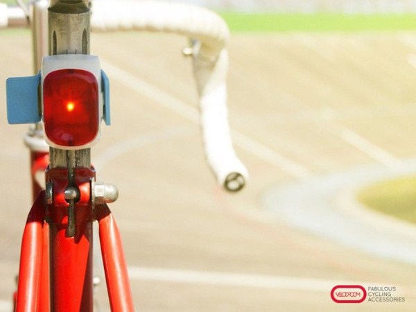 Безопасность на дороге: велосипед с умной фарой