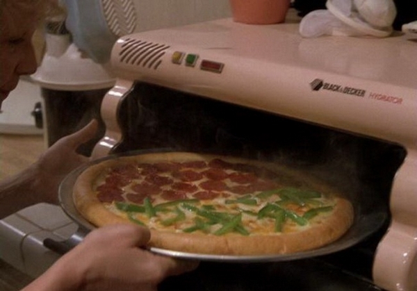 Пример машины для создания пищи из фильма "Назад в будущее"