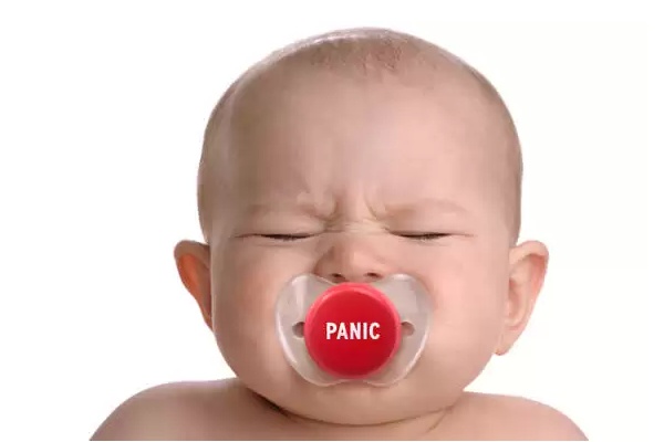 Оформленная с юмором оригинальная пустышка Baby Panic Button Pacifier