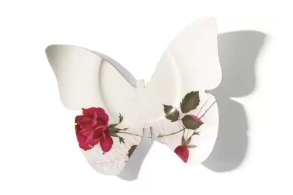 Бабочки из разбитых тарелок - идея оригинального настенного декора от Cindy-Lee Davies