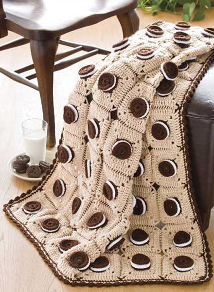 Crocheted Oreo Blanket - необычное хэнд-мейд одеяло от Lisa James