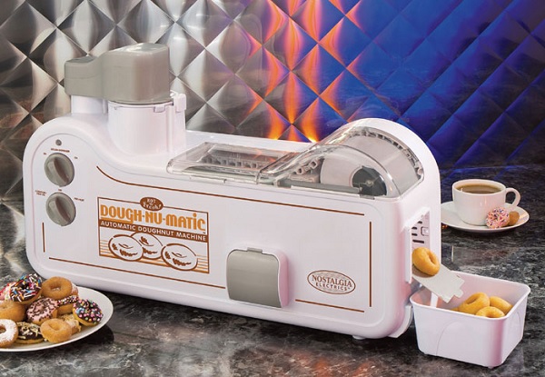 Dough-Nu-Matic – прибор для приготовления пончиков