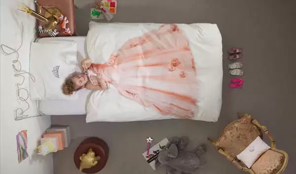 Необычное постельное белье для девочек, которых трудно уложить спать, от Snurk Beddengoed