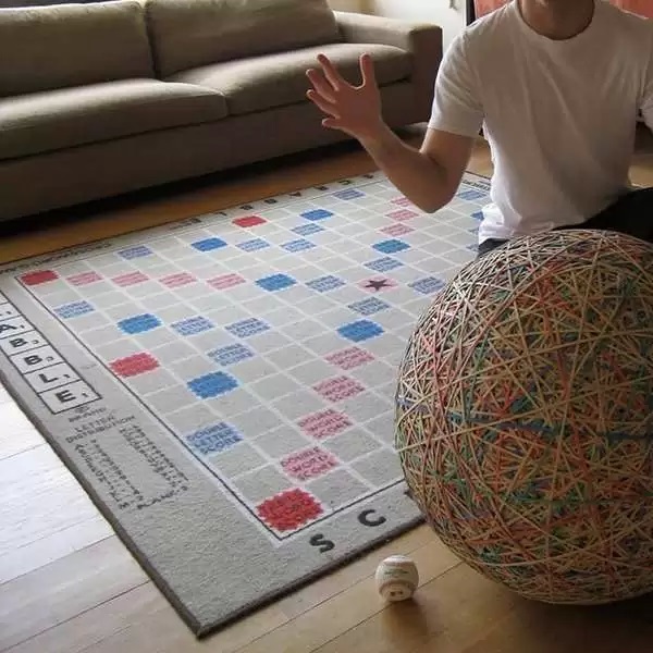 Giant Scrabble Rug - креативный ковер для любителей поиграть в скраббл