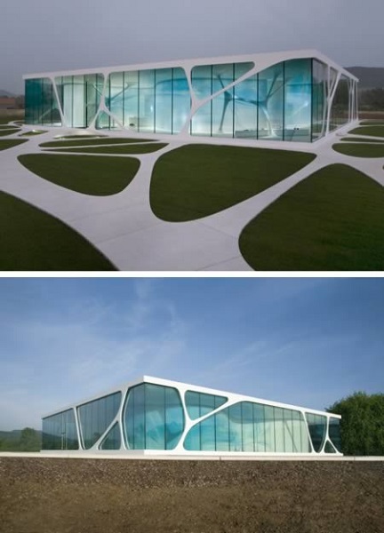 Стеклянный павильон Leonardo Glass Cube от Glaskoch Corporation