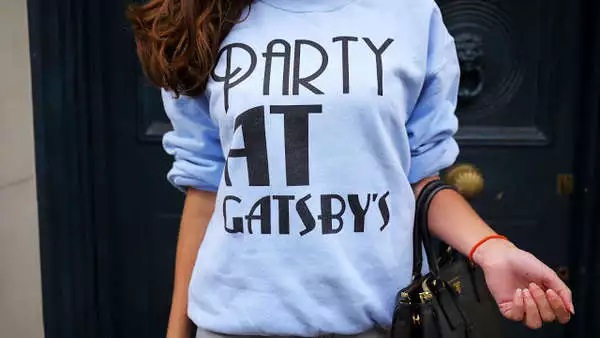 Теплый дизайнерский свитер Party at Gatsby's