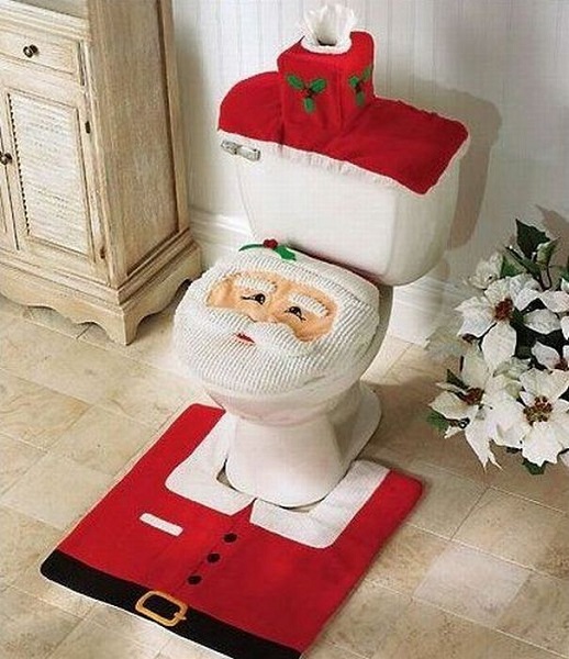 Унитаз в стиле Санта-Клауса - рождественский креатив с черным юмором