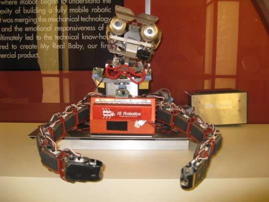 Roomba - робот-пылесос в виде насекомого от iRobot