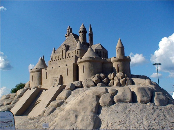 Эпический песчаный замок на фестивале в Финляндии