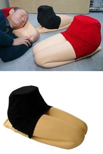 Woman's Lap Pillow - утешительная подушка для одиноких холостяков
