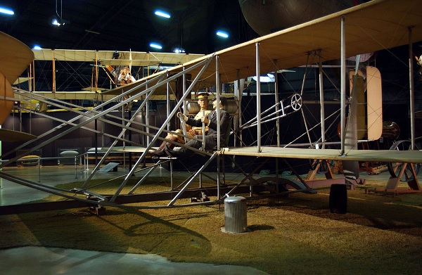 Биплан братьев Райт в National Air and Space museum