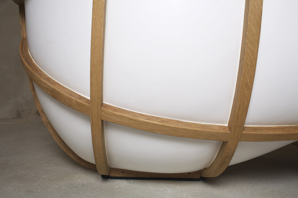 Ванна в форме кресла от дизайнера Thomas Linssen